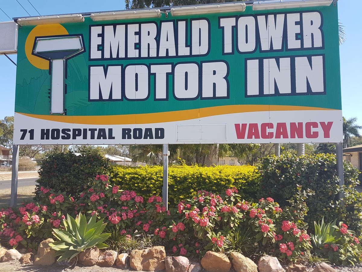 Emerald Tower Motor Inn Exterior photo